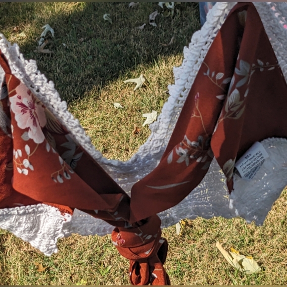 Sweet Shein Crochet Halter Top with Floral Back (Size XS) - Picture 12 of 12